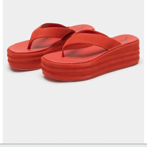 NEW Free People Haven Red Leather Thong Platform Sandal in Flame Red - Picture 2 of 14